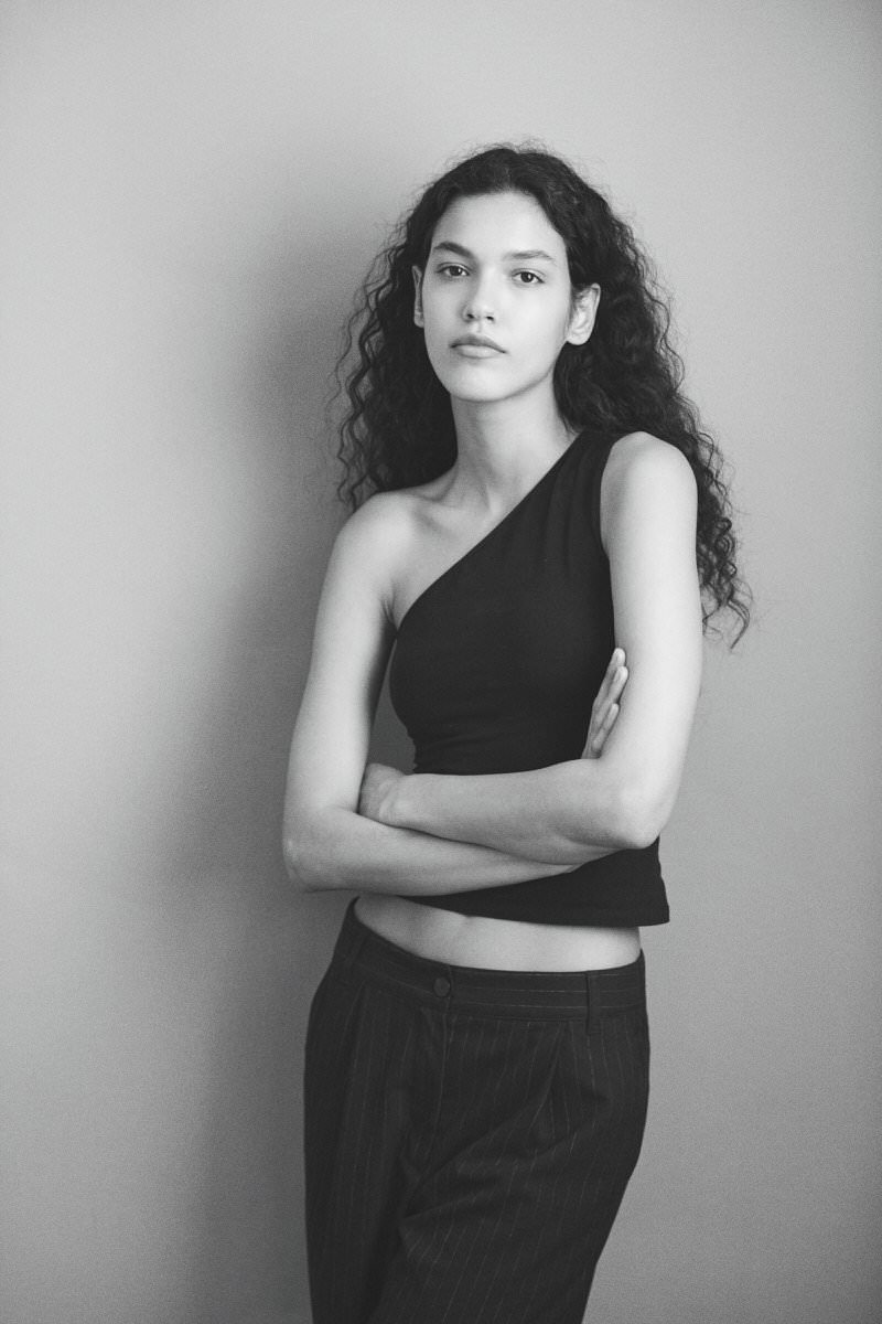 Studio go-see: IZA DANTAS 01 6