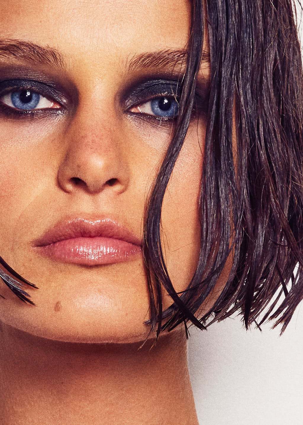 AAFW x GrittyPRETTY x Redken by Dave Blake (look 058)