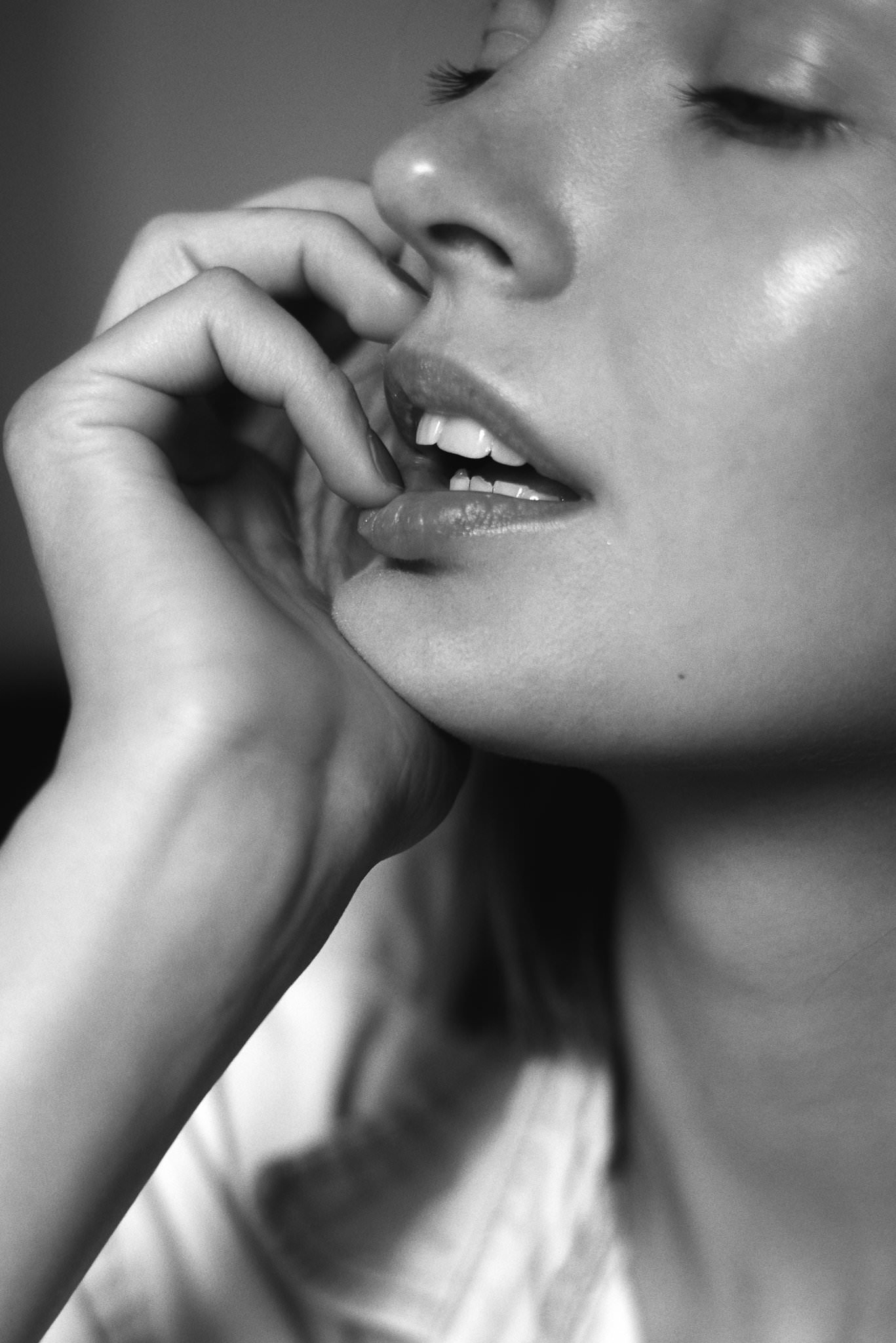 Ana Kondratjeva portrait by Dave Blake (look 03)