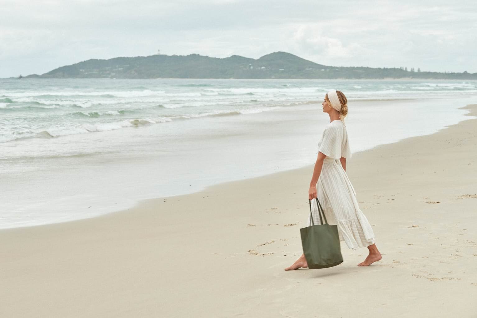 Andy Kovszun for Stitch & Hide '21 by Dave Blake (look 01)