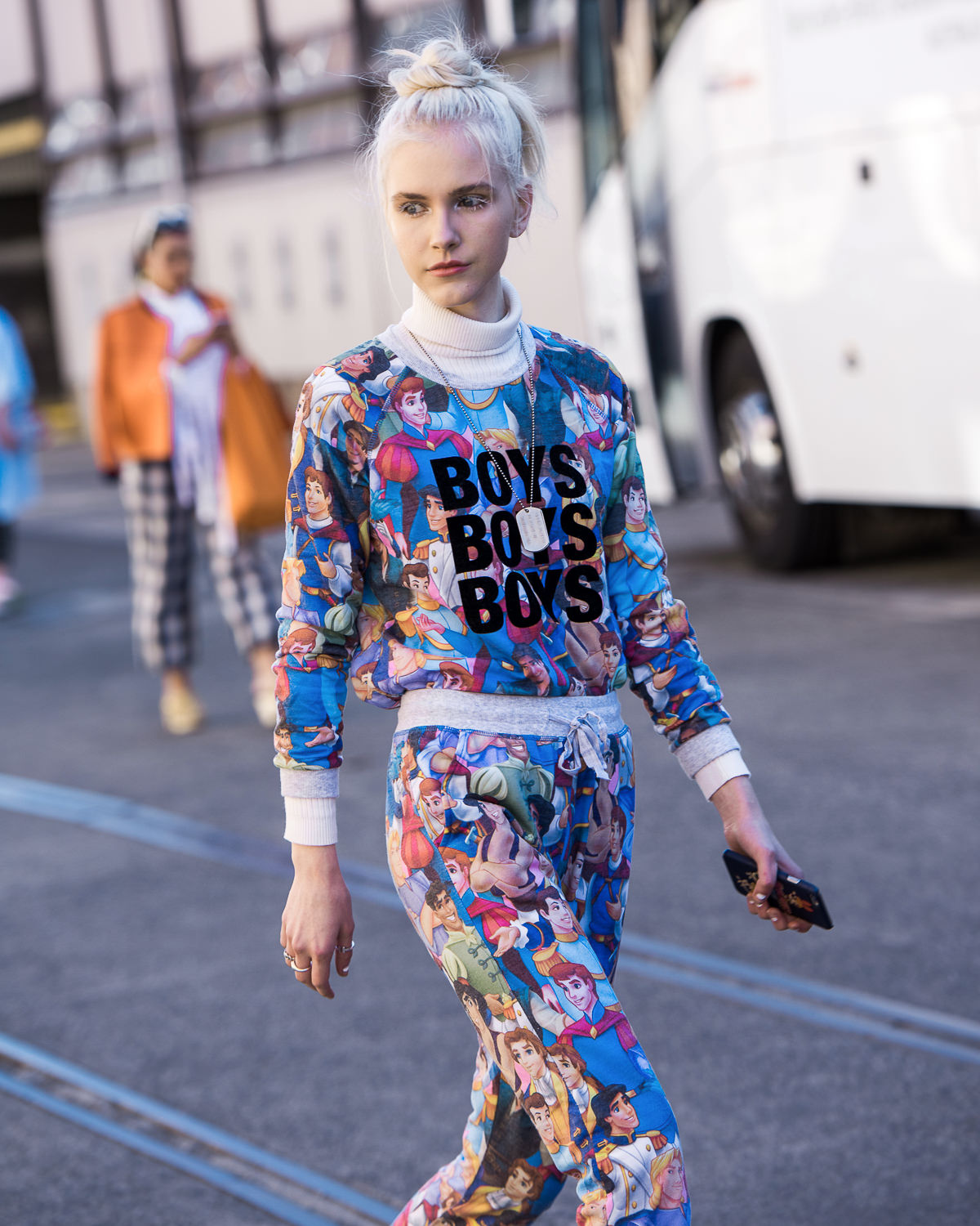 Gisele Pletzer (THE.mgmt), giving me attitude between shows.