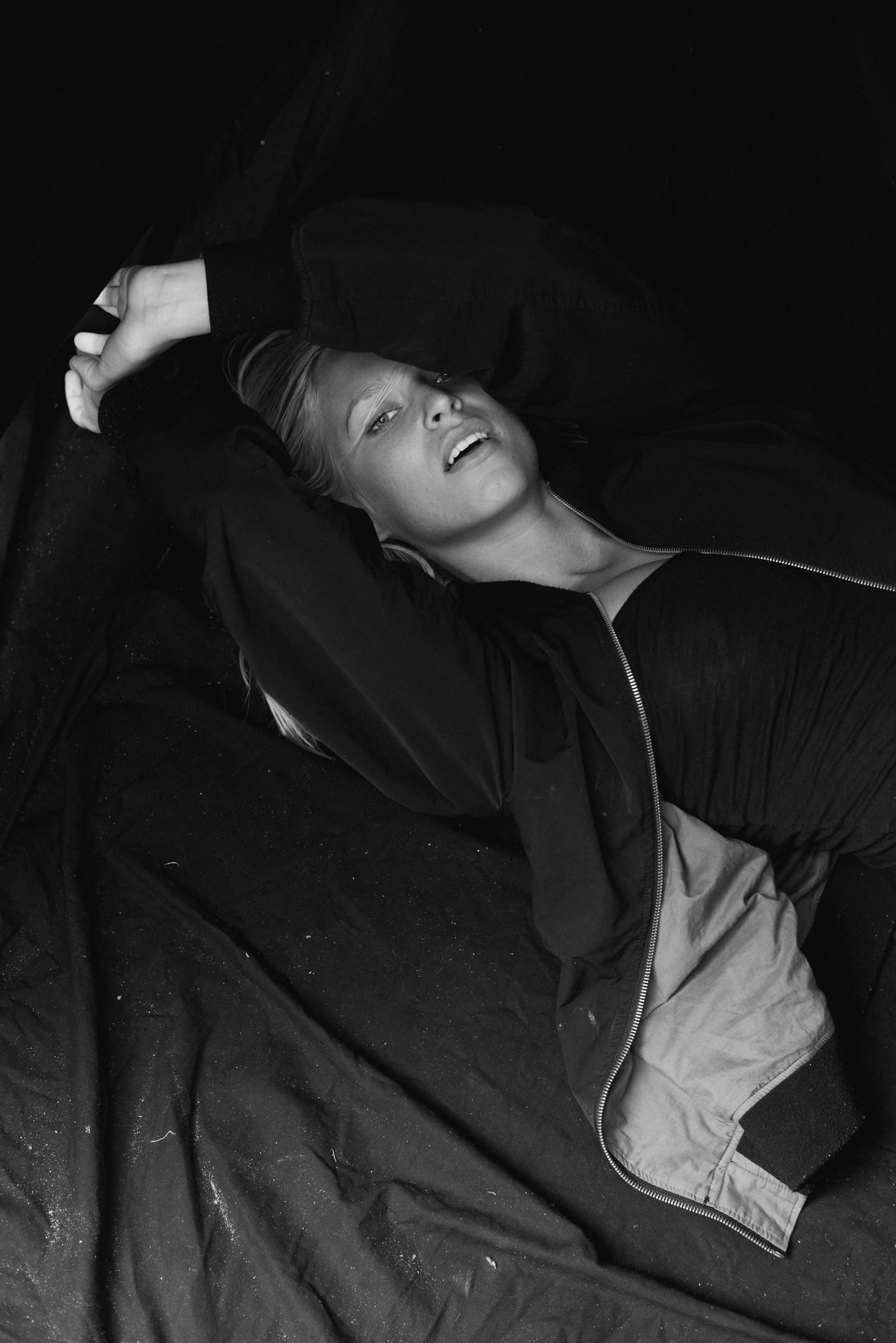 Kate portrait by Dave Blake (look 06)