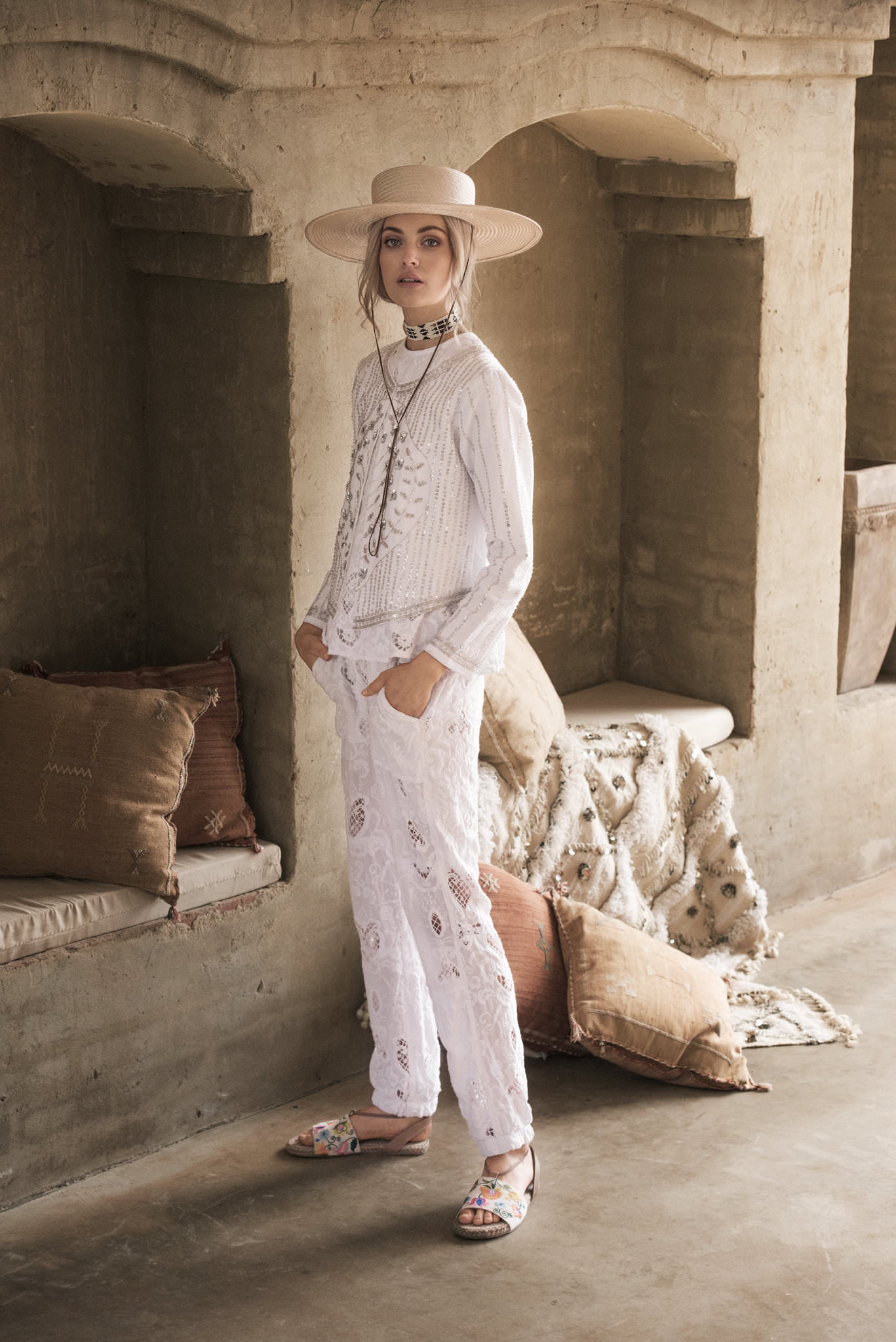 Ruby Yaya R19 at Villa Rustica by Dave Blake (look 02)