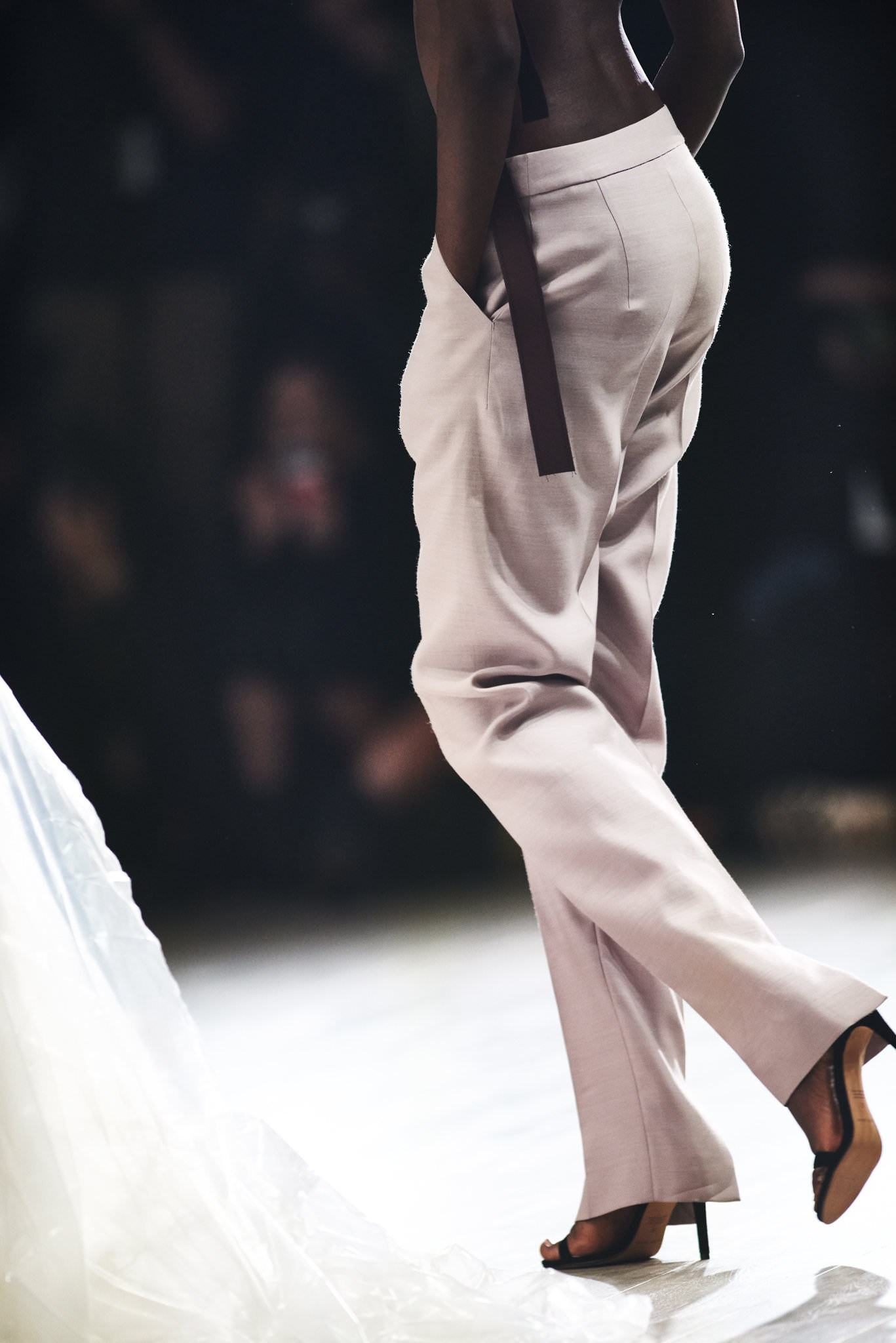 Thomas Puttick Resort '19 detail by Dave Blake (look 03)